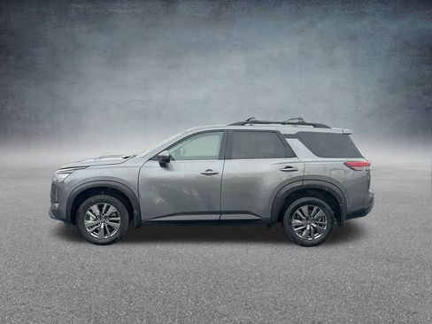 Used 2024 Nissan Pathfinder SV image 29