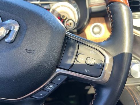 Used 2021 RAM 1500 Limited AWD/4WD image 18
