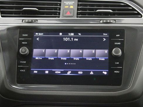 Used 2024 Volkswagen Tiguan SE image 26