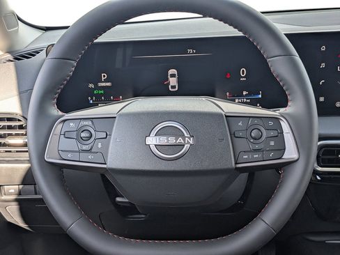 New 2027 Nissan Sentra SR w/ Floor Mat Package FWD image 14