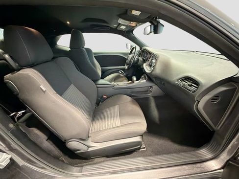 Used 2022 Dodge Challenger GT AWD/4WD image 19
