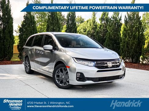 New 2026 Honda Odyssey Touring image 1