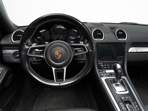 Used 2022 Porsche 718 Boxster RWD image 25