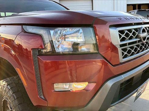 Used 2022 Nissan Frontier SV image 53