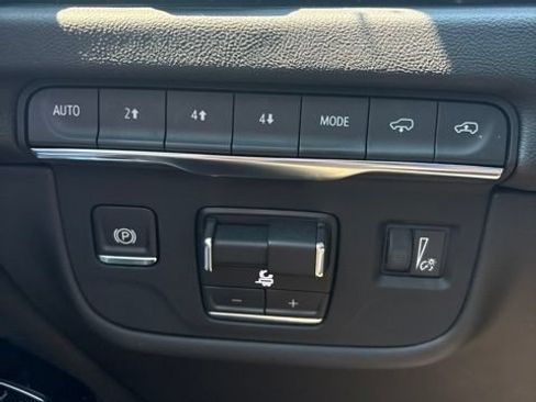 Used 2025 Cadillac Escalade Sport w/ Touring Package AWD/4WD image 26