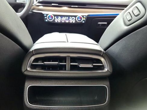 Used 2024 Genesis G80 image 38