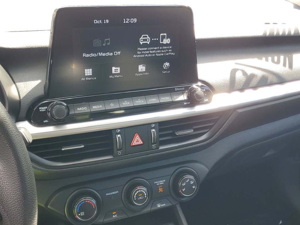 Used 2021 Kia Forte LXS FWD image 23