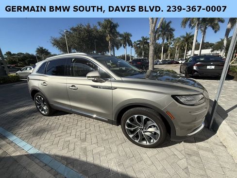 Used 2023 Lincoln Nautilus Reserve w/ Equipment Group 201A image 8