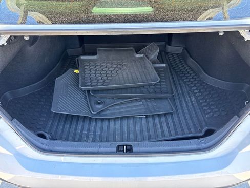 Used 2025 Toyota Camry SE image 27