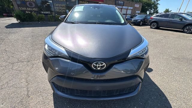 Used 2021 Toyota C-HR LE FWD image 2