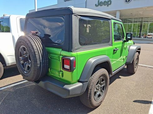 Used 2025 Jeep Wrangler Sport AWD/4WD image 5