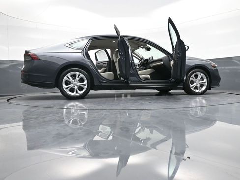 Certified 2023 Honda Accord LX image 47
