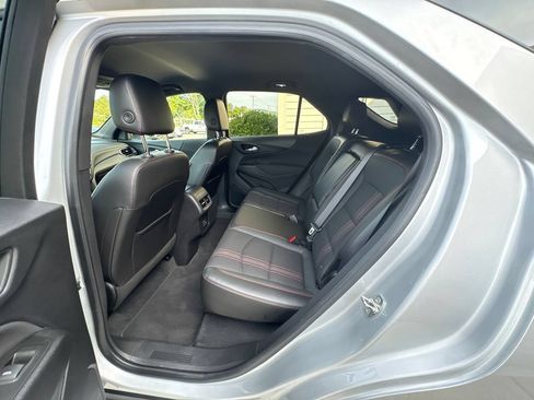 Used 2022 Chevrolet Equinox RS AWD/4WD image 36