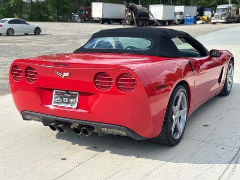 Used 2005 Chevrolet Corvette Base 2dr Convertible w/ Preferred Equipment Group image 12