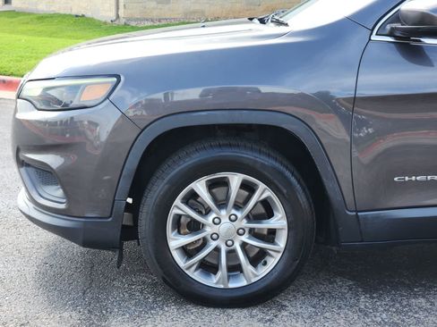 Used 2020 Jeep Cherokee Latitude Plus FWD image 8