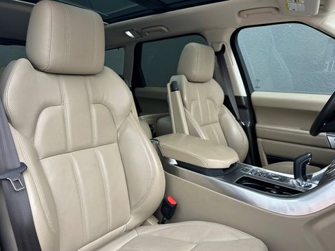 Used 2017 Land Rover Range Rover Sport HSE image 30