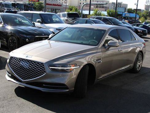 Used 2021 Genesis G90 5.0 Ultimate AWD/4WD image 4