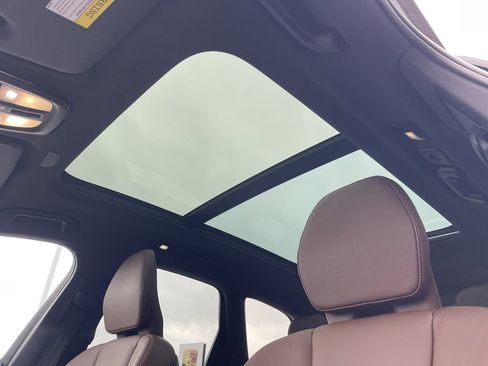 Certified 2023 Volvo XC60 B5 Plus w/ Climate Package image 20