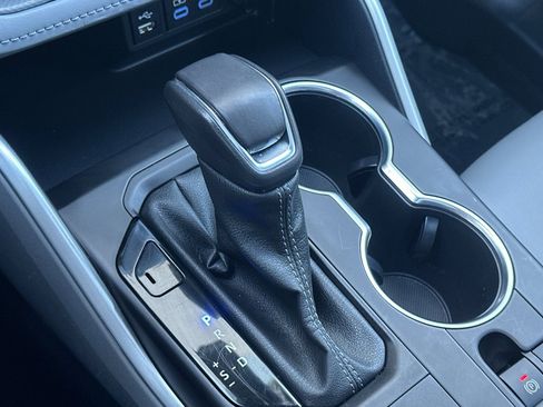 Certified 2022 Toyota Highlander XLE image 21