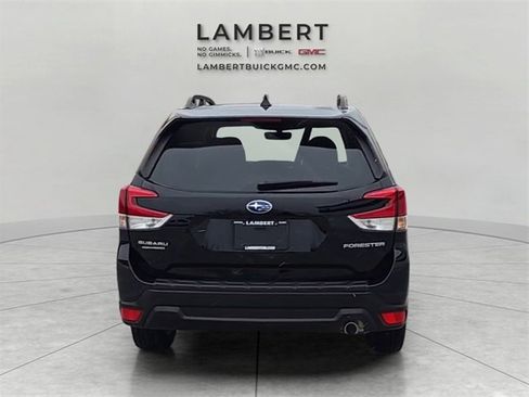 Used 2023 Subaru Forester Limited image 7