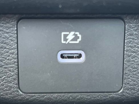 New 2025 Nissan Versa SV w/ Trunk Package image 30