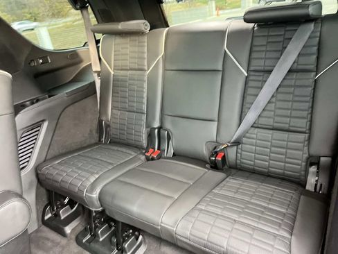 Used 2024 Cadillac Escalade Sport Platinum w/ Heavy-Duty Trailer Package image 21