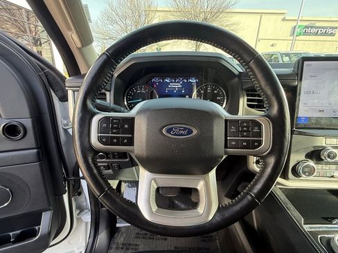 Used 2024 Ford Expedition Max XLT image 14