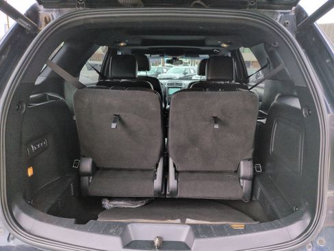 Used 2017 Ford Explorer Limited w/ Equipment Group 301A image 31