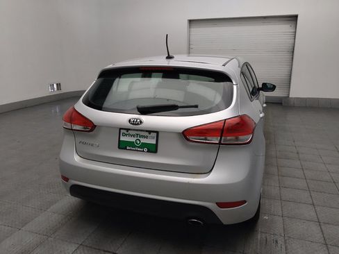 Used 2017 Kia Forte LX FWD image 7