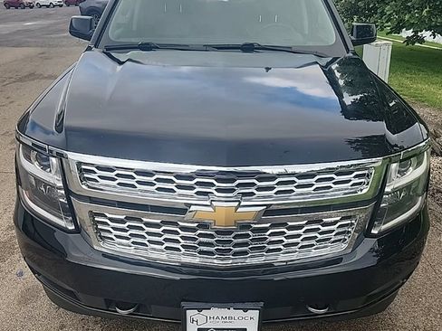 Used 2017 Chevrolet Tahoe LT w/ LT Signature Package AWD/4WD image 1