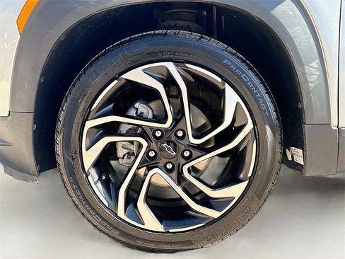 Used 2025 Chevrolet TrailBlazer RS w/ Convenience Package image 29