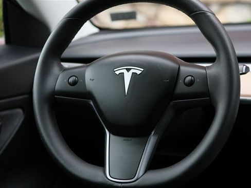 Used 2020 Tesla Model 3 Long Range AWD/4WD image 17