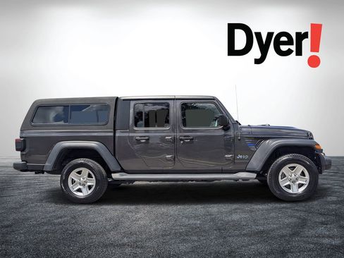 Used 2020 Jeep Gladiator Sport w/ Quick Order Package 24S AWD/4WD image 2