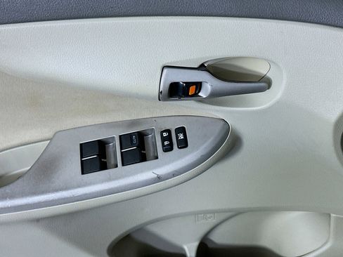 Used 2010 Toyota Corolla LE image 15