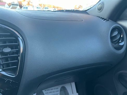 Used 2013 Nissan Juke NISMO image 21