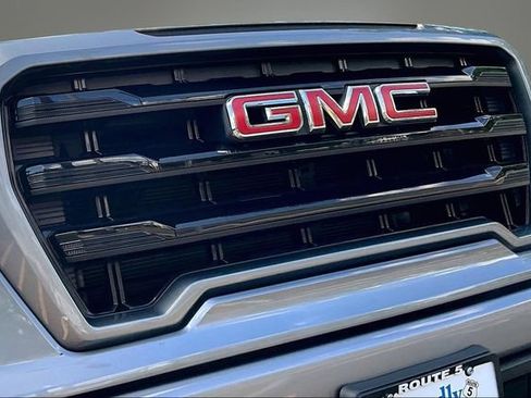 Used 2022 GMC Sierra 1500 Elevation AWD/4WD image 34