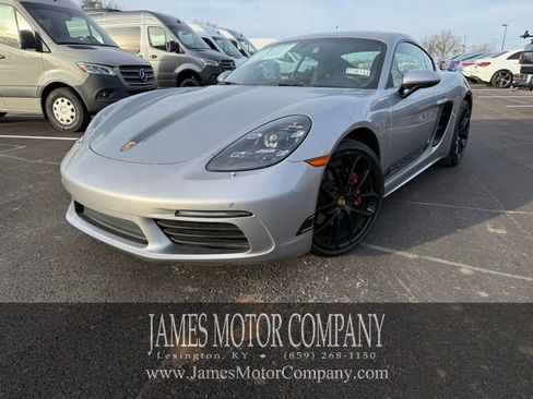 Used 2024 Porsche 718 Cayman w/ Premium Package image 1
