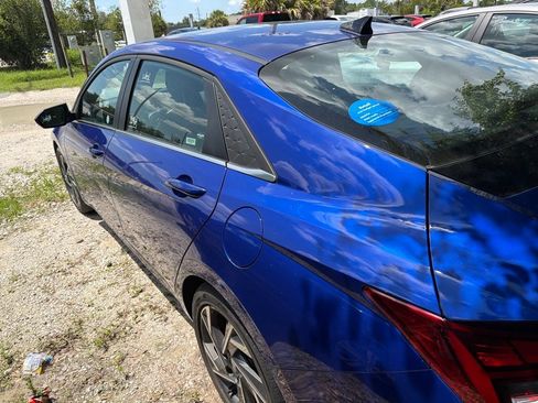 Used 2025 Hyundai Elantra SEL FWD image 7