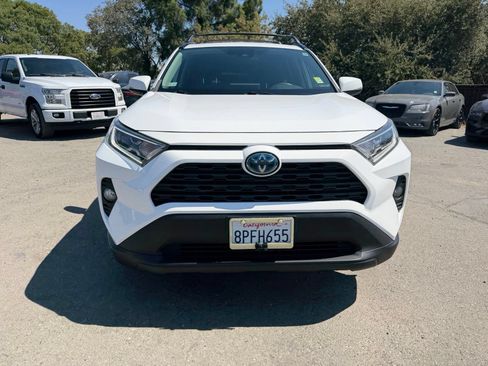 Used 2020 Toyota RAV4 XLE w/ Convenience Package AWD/4WD image 8