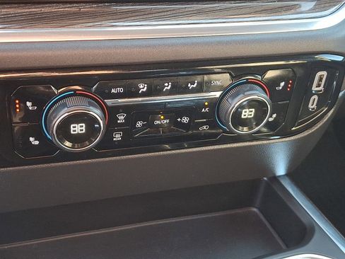 Used 2024 Chevrolet Silverado 1500 LT Trail Boss w/ LT Trail Boss Premium Package image 15