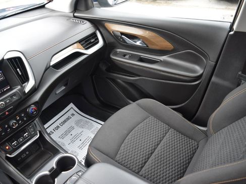 Used 2021 GMC Terrain SLE w/ Driver Convenience Package image 15