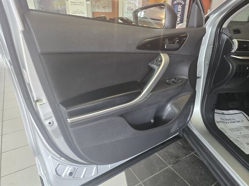 Used 2020 Mitsubishi Eclipse Cross ES image 7