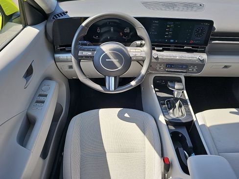 Used 2024 Hyundai Kona SEL image 12