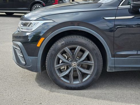 Used 2024 Volkswagen Tiguan SE AWD/4WD image 6