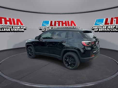 New 2026 Jeep Compass Latitude AWD/4WD image 6