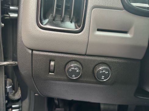 Used 2018 Chevrolet Colorado W/T w/ WT Convenience Package image 8