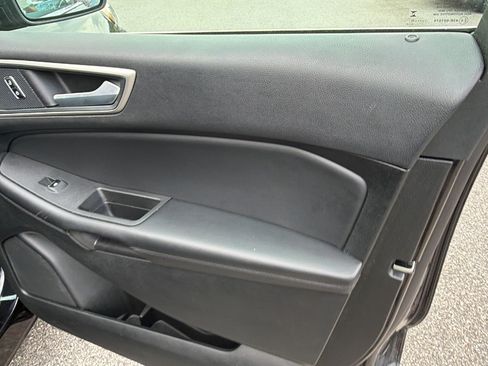 Used 2024 Ford Edge SEL AWD/4WD image 17