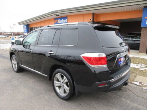 Used 2013 Toyota Highlander Limited image 3