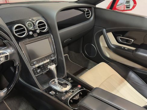 Used 2015 Bentley Continental GT image 59