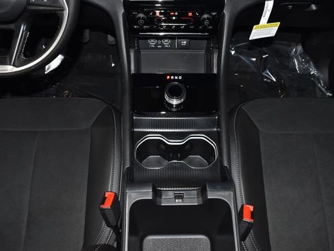 New 2025 Jeep Grand Cherokee Altitude w/ Trailer Tow Package image 21